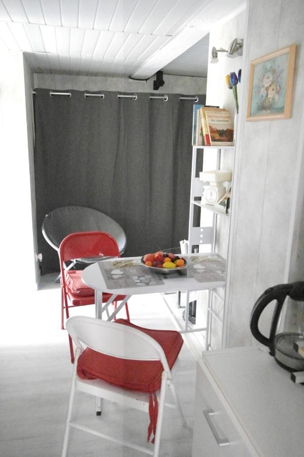 Studio 30 M2 Contes  Extérieur photo